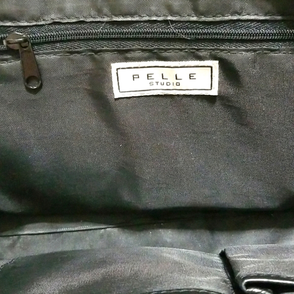 Pelle studio leather bag, Medium, zipper on top ,front pocket magnetic button. - Picture 6 of 11